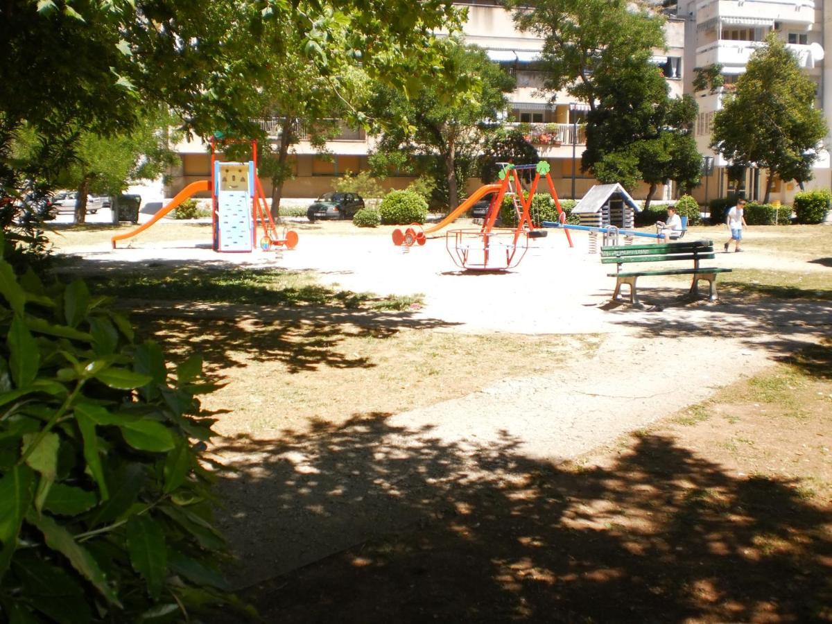 Apartment Lana Omis Exterior photo